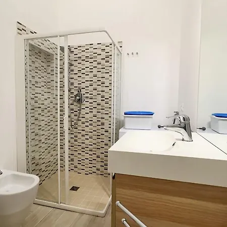 Magica Immobiliare - Bagni Miramare 6 アパート *