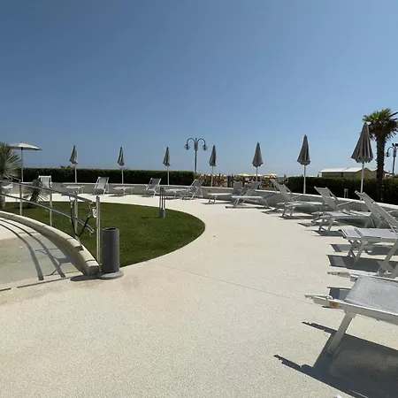 Magica Immobiliare - Bagni Miramare 6 * リド・ディ・イエゾロ